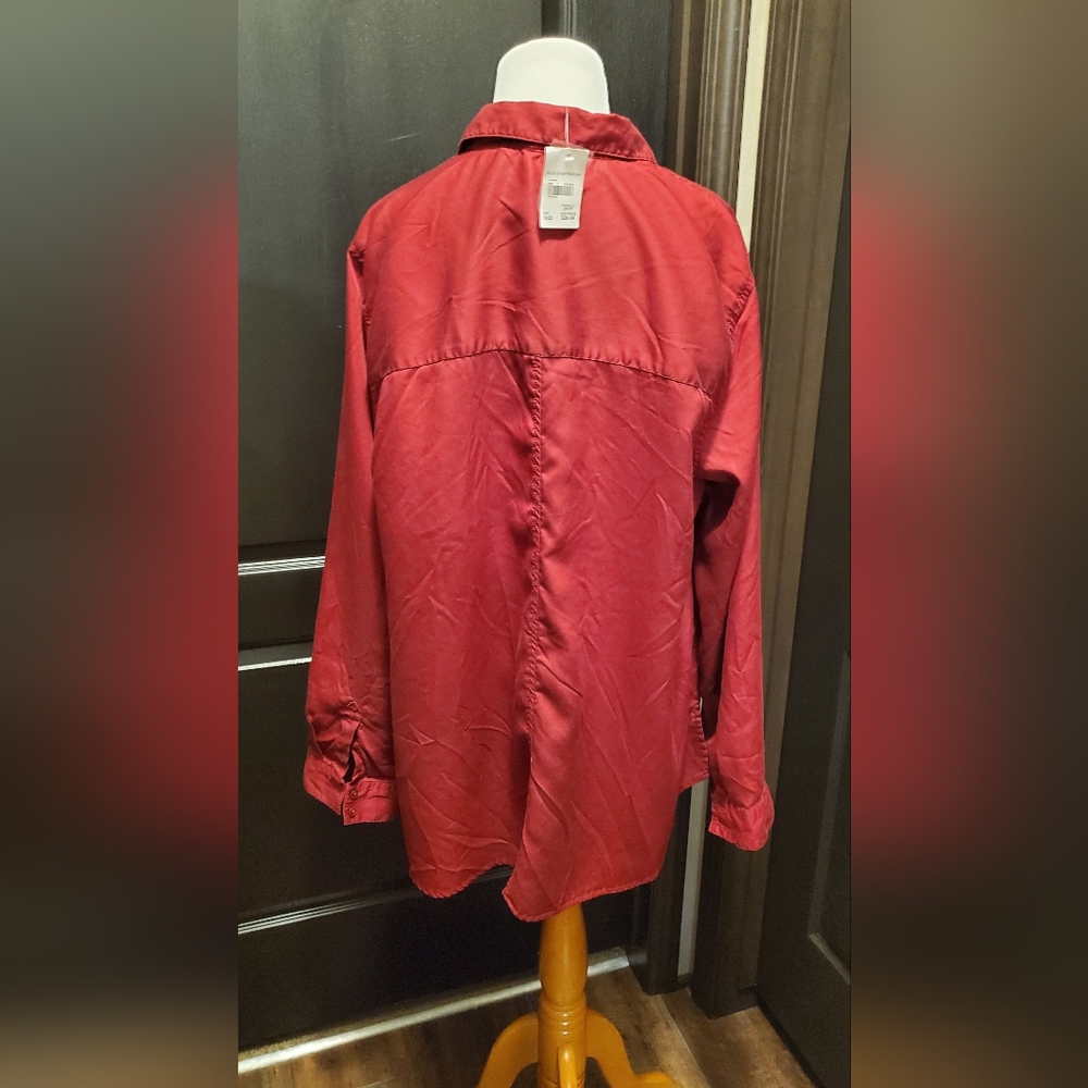 NWT Red Button Down Shirt Blouse - Picture 2 of 4